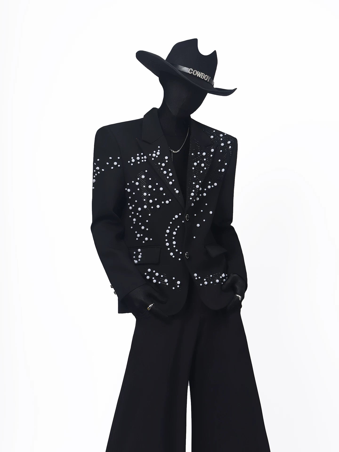 【26s May.】Pearl Embellished Heavy Detail Black Blazer