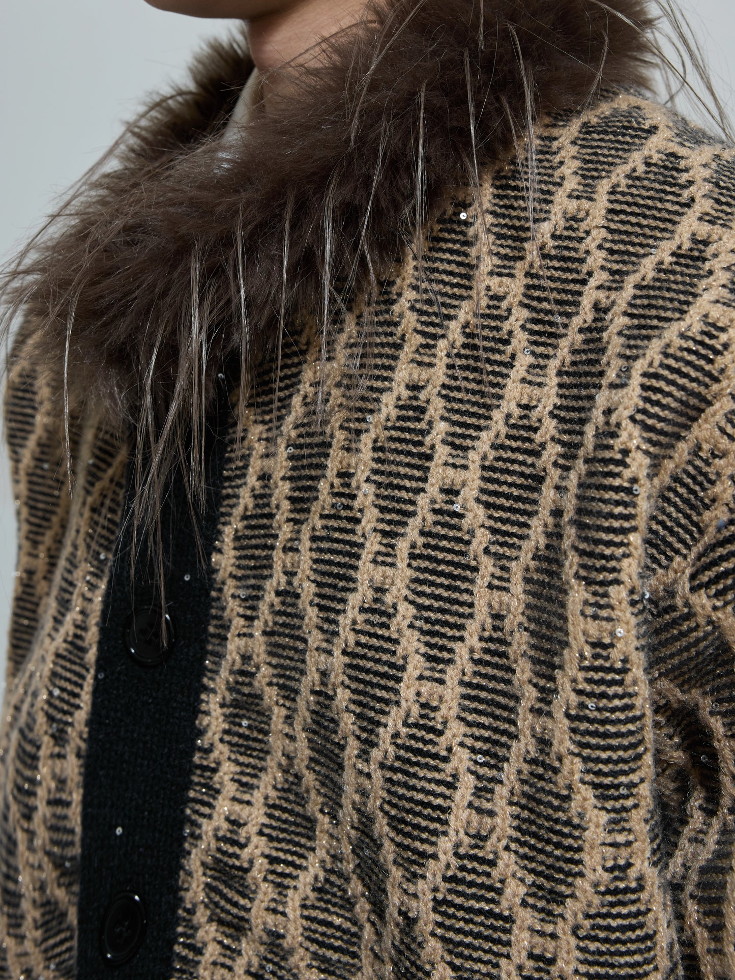 【25s Nov.】Retro Sequined Plush Neckline Knit Cardigan