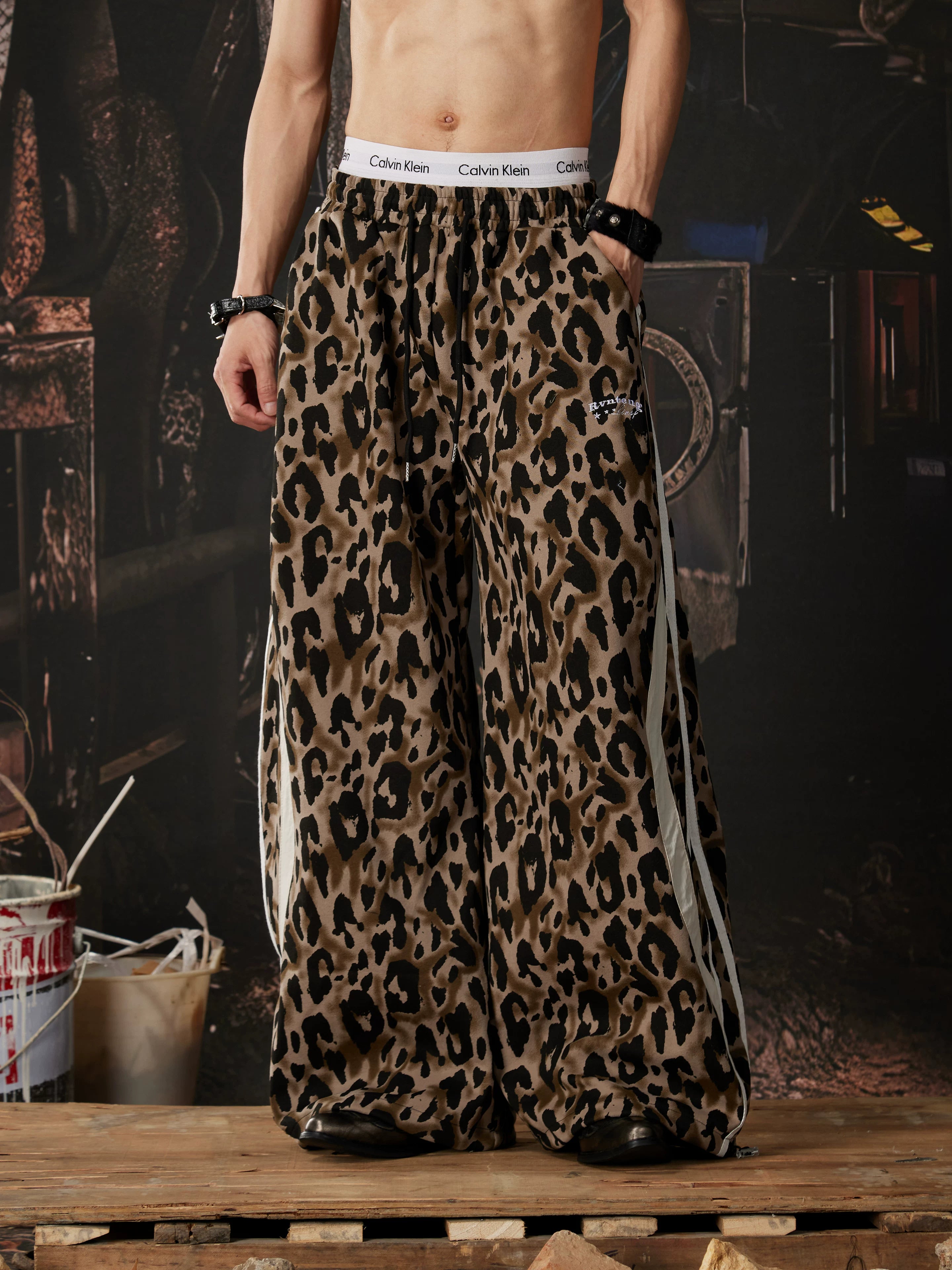 Leopard Panel Curved Wide-Leg Pants