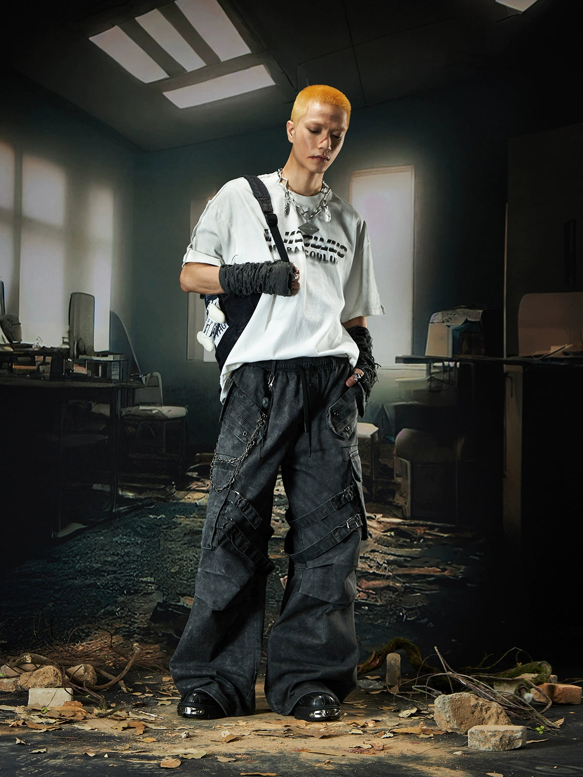 【25s Nov.】Distressed Layered Pleated Multi-pocket Cargo Pants