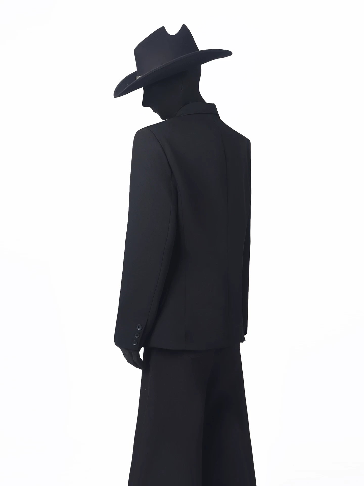 【26s Apr.】Metal-Embellished Waist-Defining Blazer