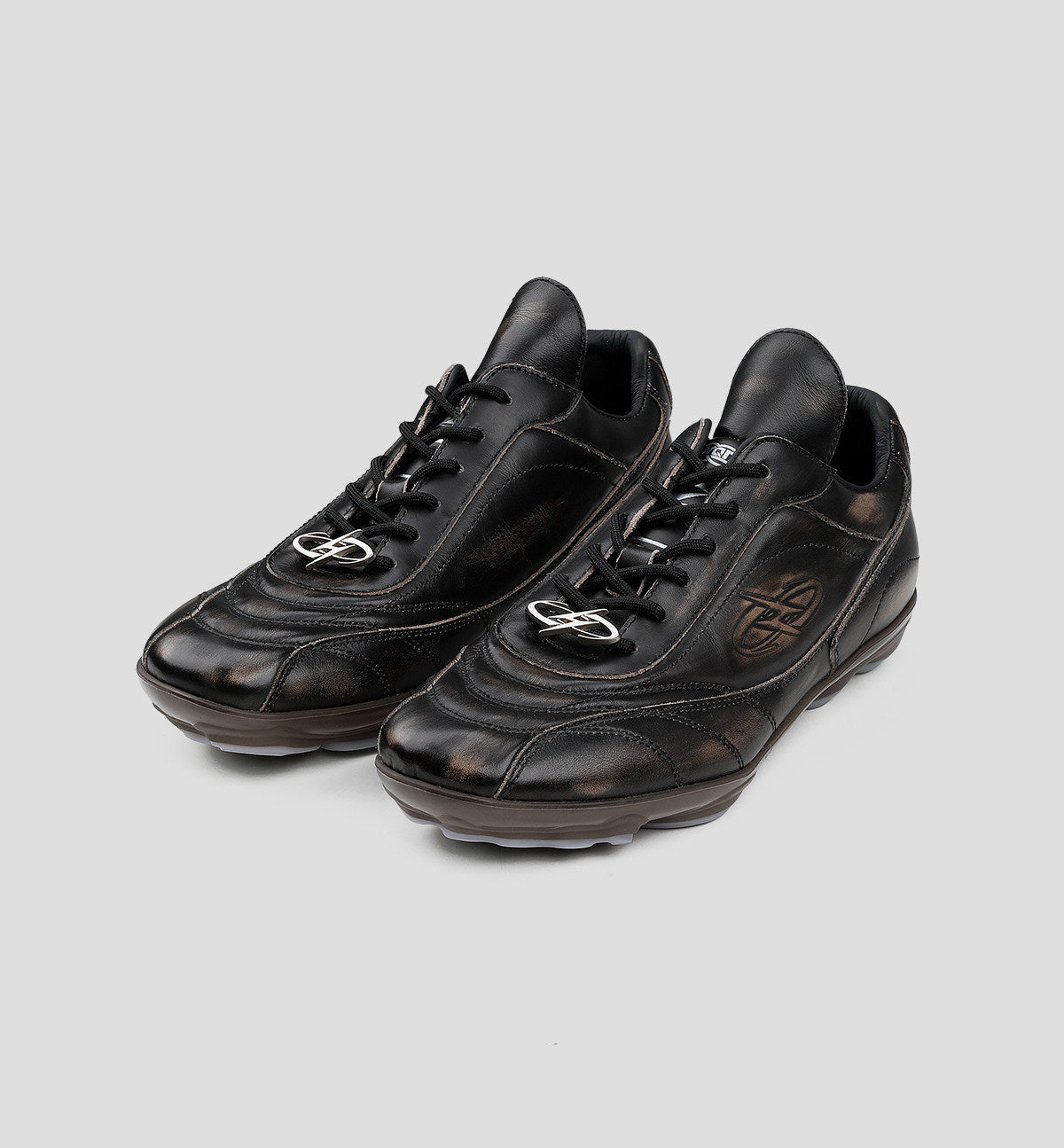 Retro-style Versatile Leather Soccer Shoes