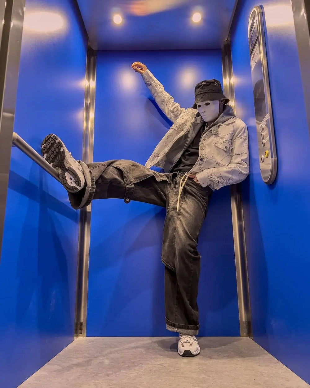 【23s Jun.】Distressed Wide Leg Jeans ArtsKoreanMan