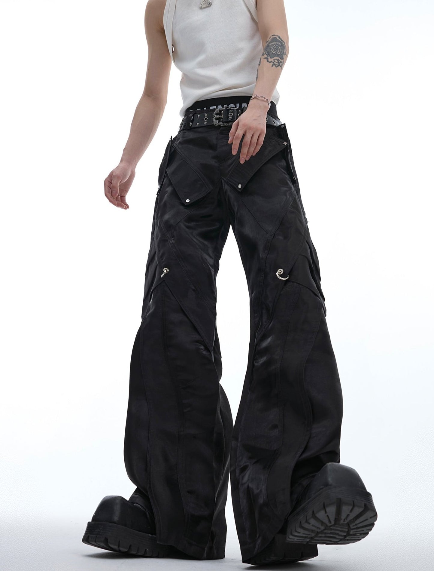 【24s Aug.】Futuristic Liquid Glossy Metal Buckle Deconstructed Leather Pants