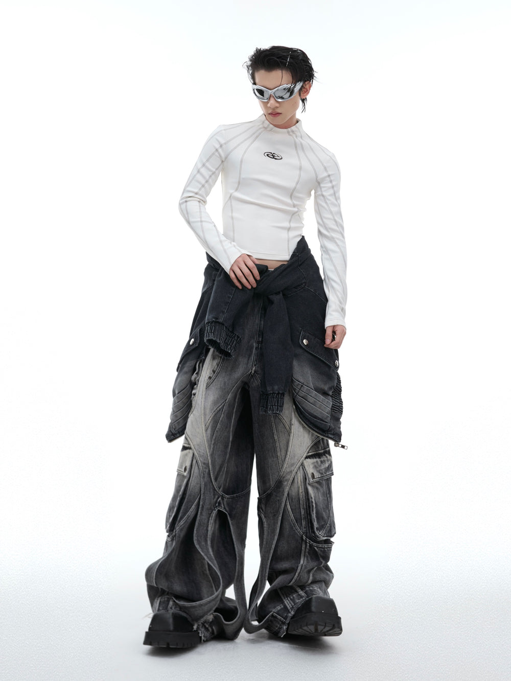 【24s Oct.】Topstitched Metallic Trim Slim-fit Turtleneck Top ArtsKoreanMan