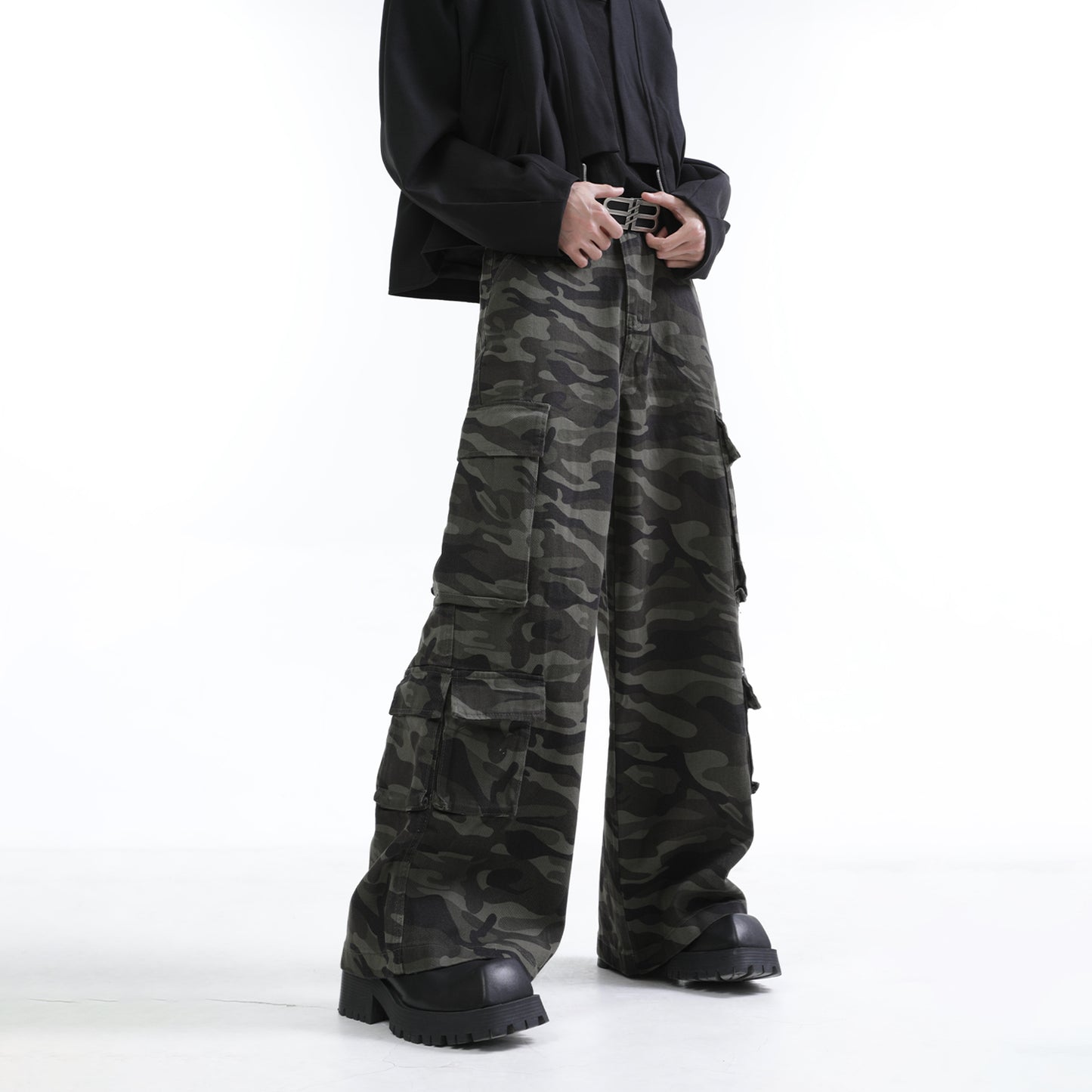 【24s Oct.】Vintage Distressed Camouflage Loose Overalls