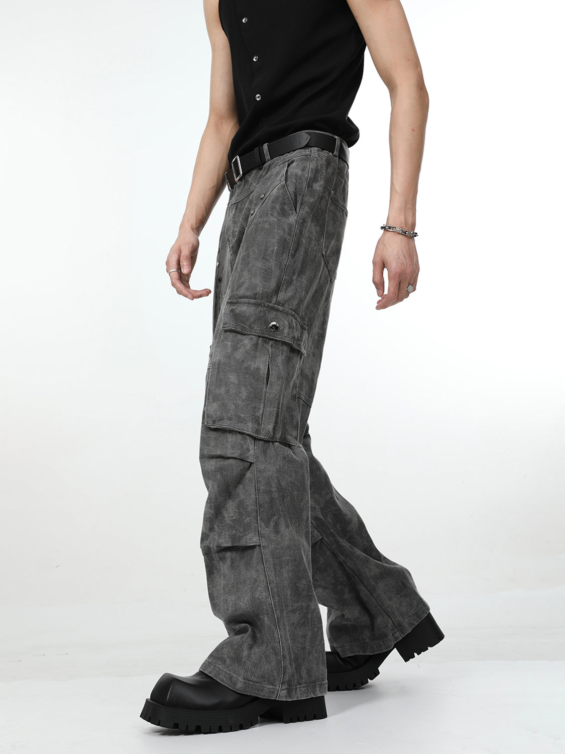 【24s Aug.】Pleated Rivet Vibe Pocket Cargo Jeans