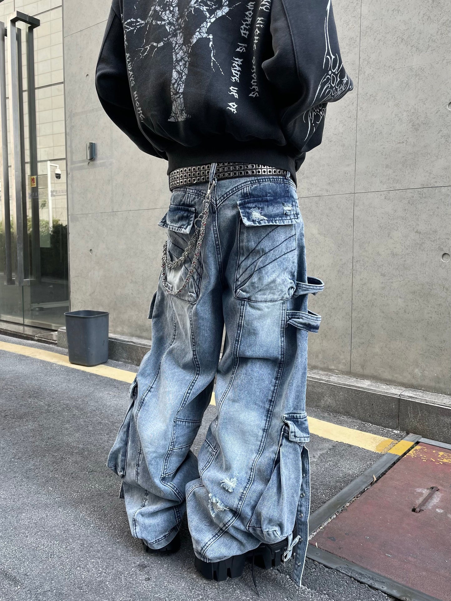 【25s Mar.】Multi-pocket Ripped Ribbon Straight Jeans