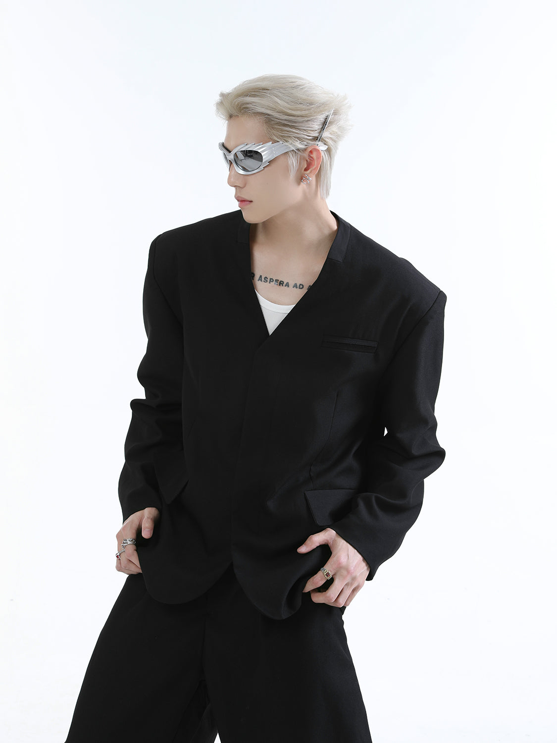 【24s Aug.】Casual Simple Large V-neck Suit