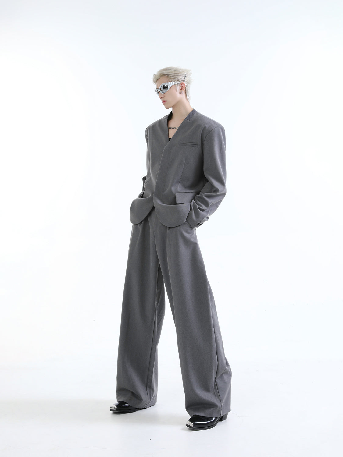 【24s Aug.】Casual Simple Large V-neck Suit