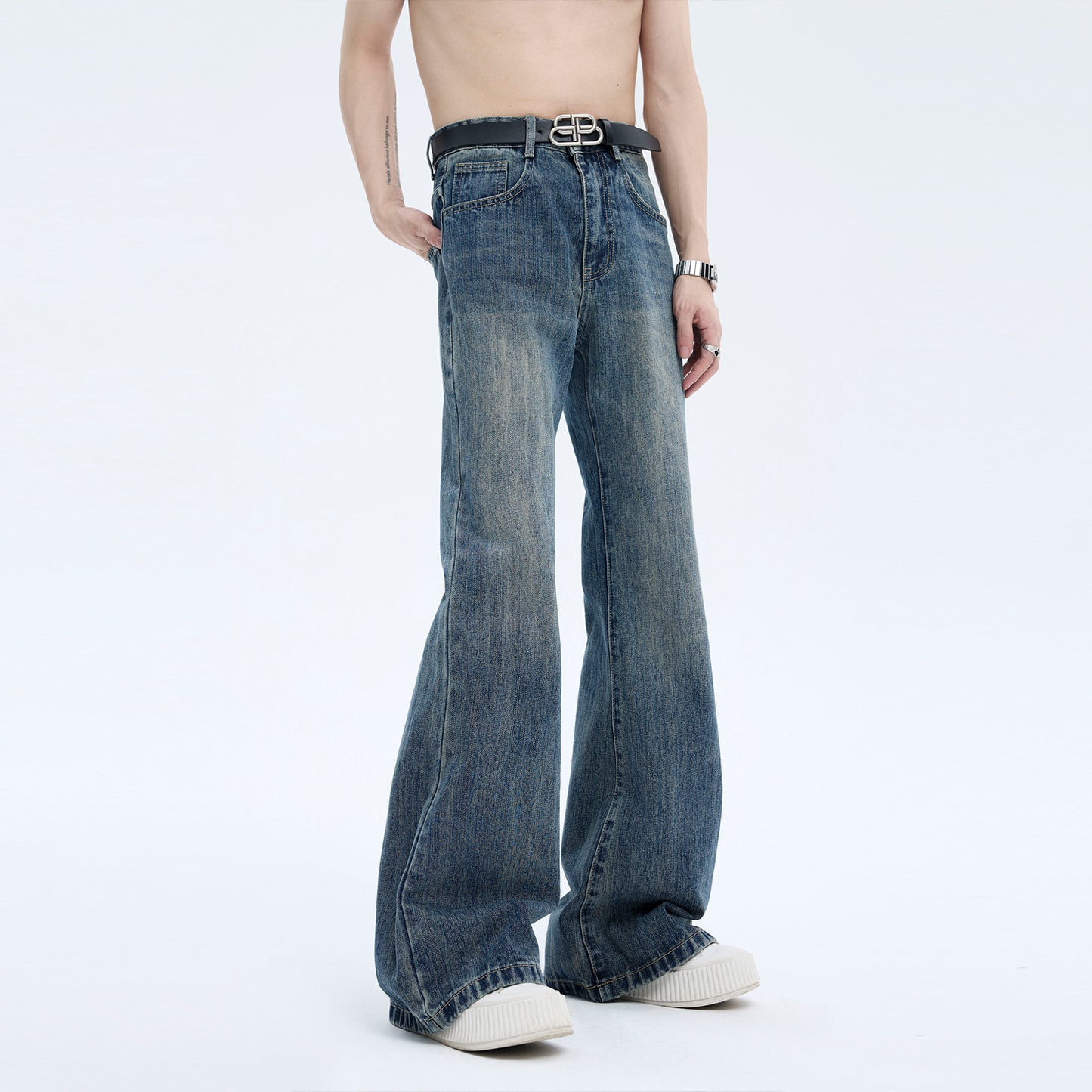 【24s Aug.】Cleanfit Light-colored Raw Pulp Flared Jeans