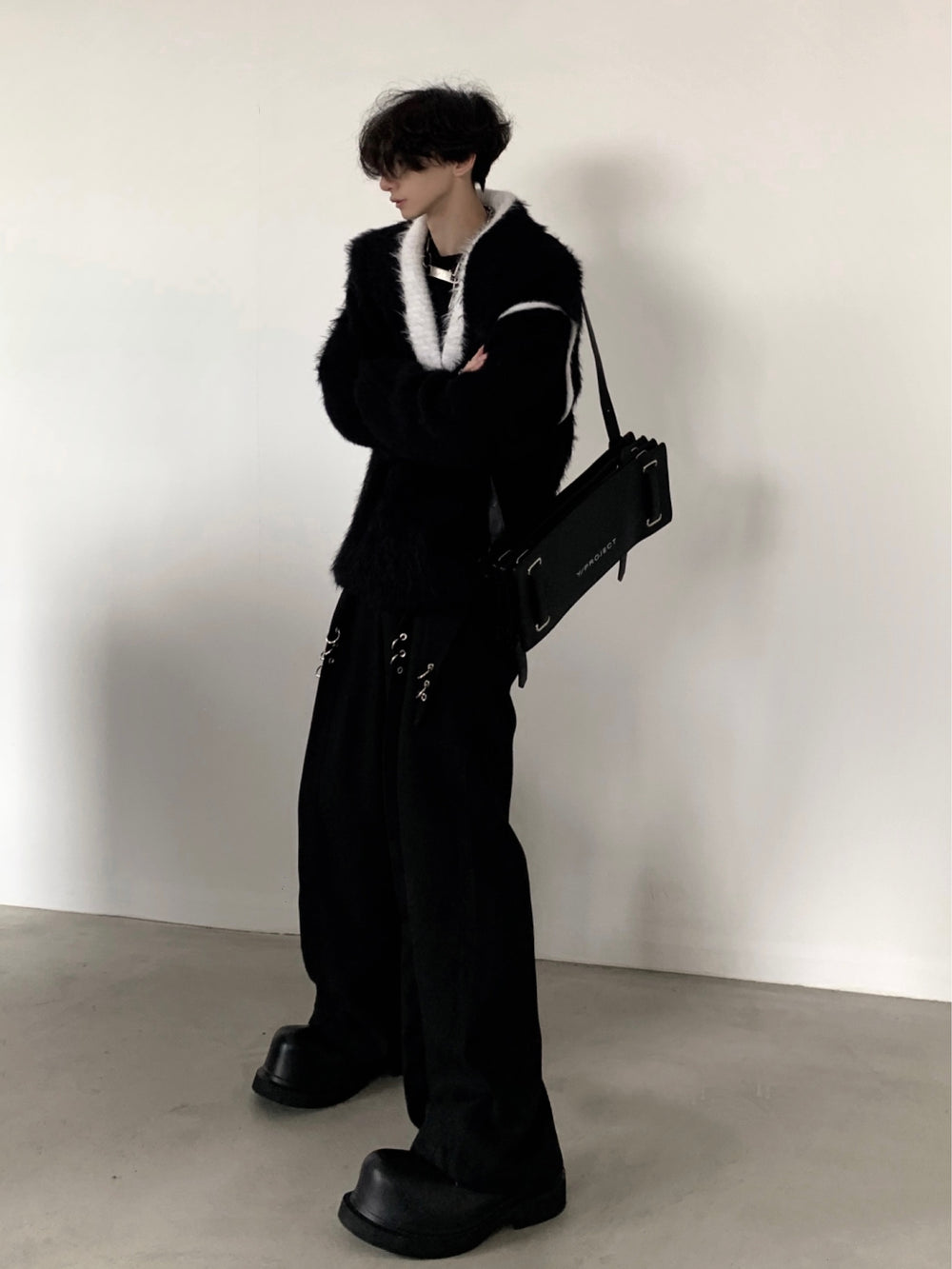 【23s December.】Imitation Mink V-neck Loose Sweater ArtsKoreanMan