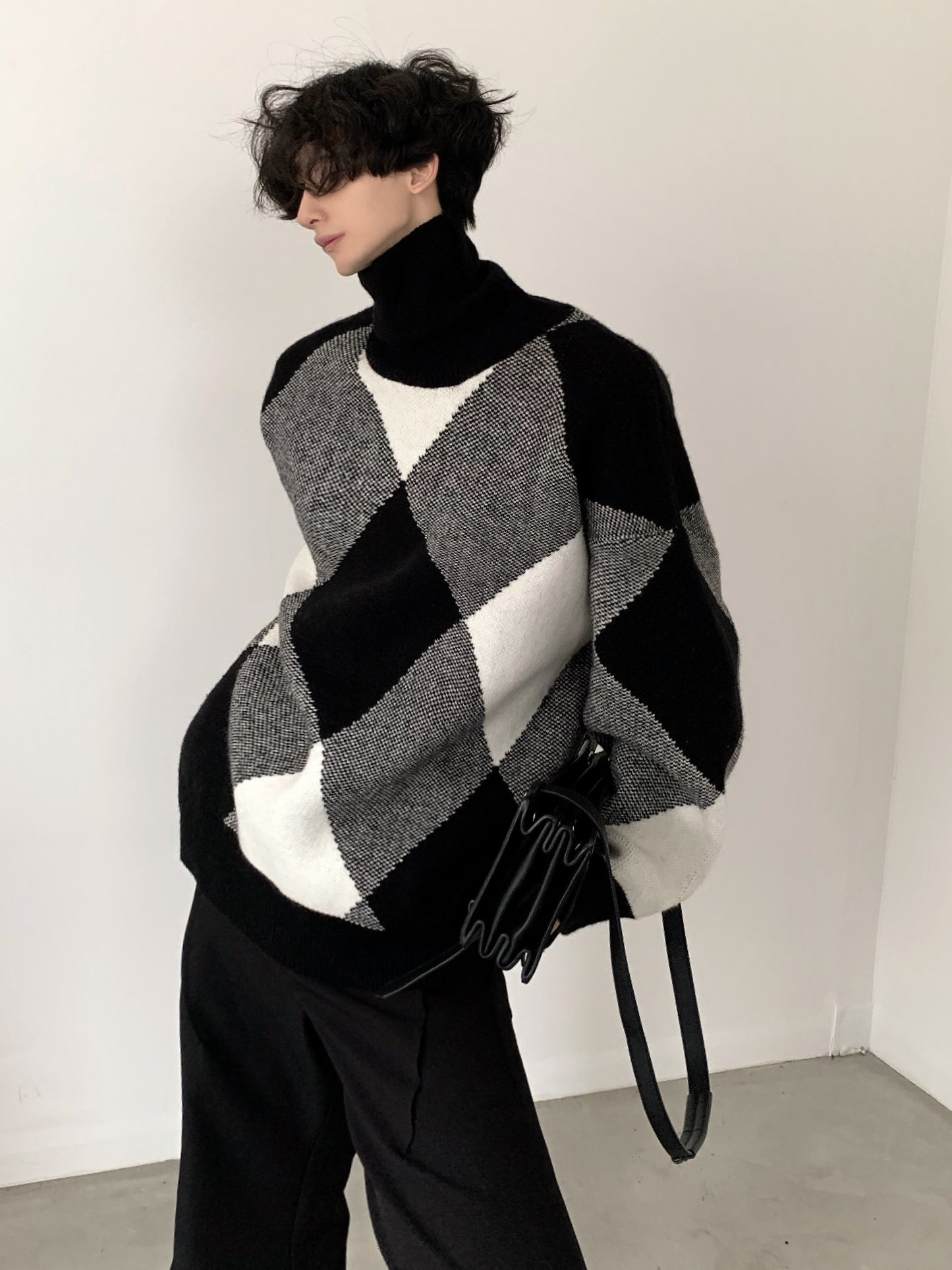 【23s November.】Black and White High-end Design Turtleneck Sweater