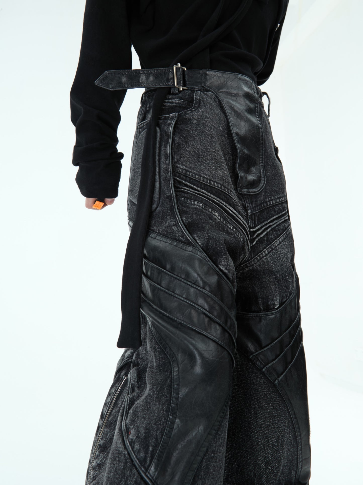 【25s Jan.】Armor deconstructed PU leather patchwork jeans