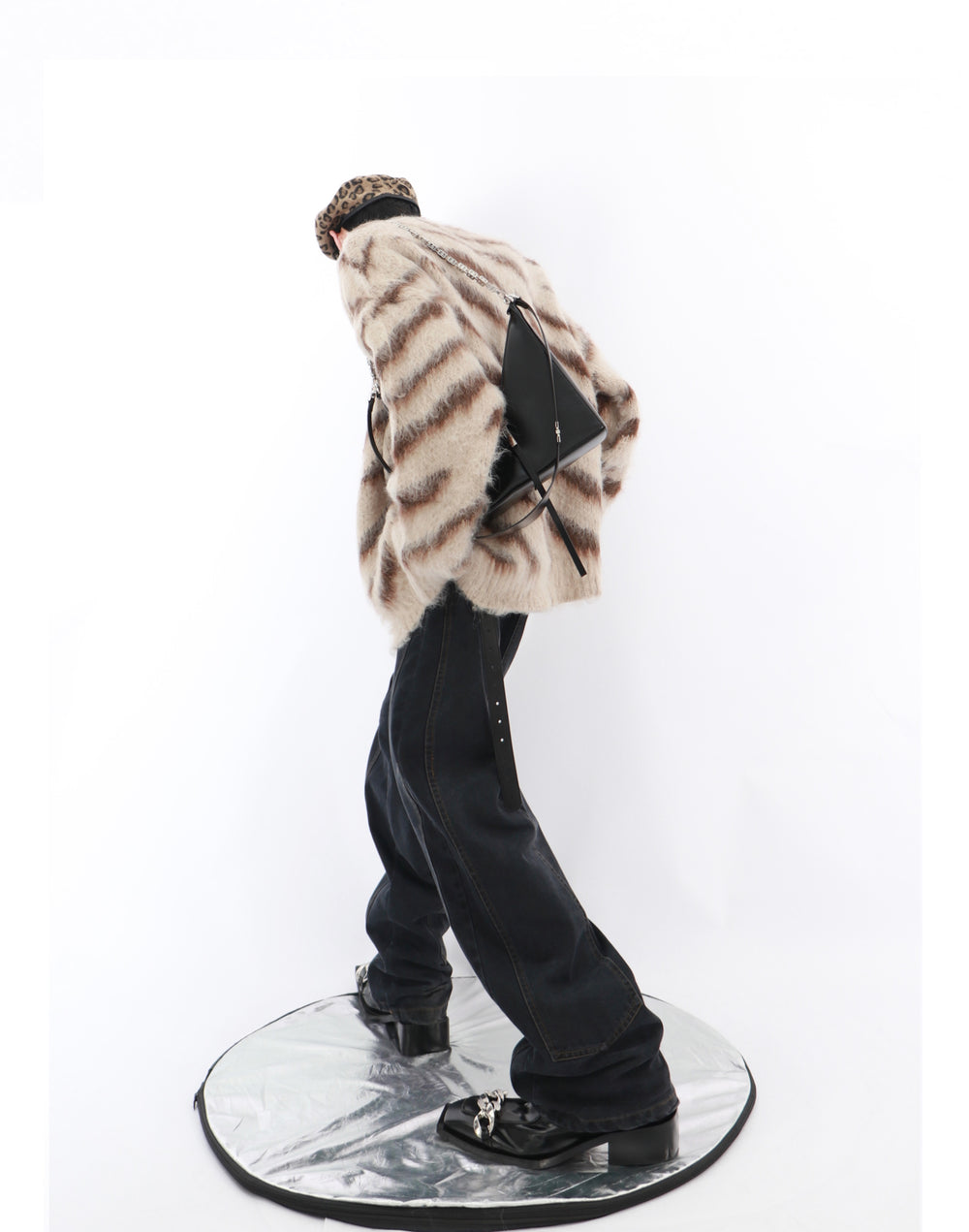 Irregular Contrast Color Crew Neck Sweater ArtsKoreanMan