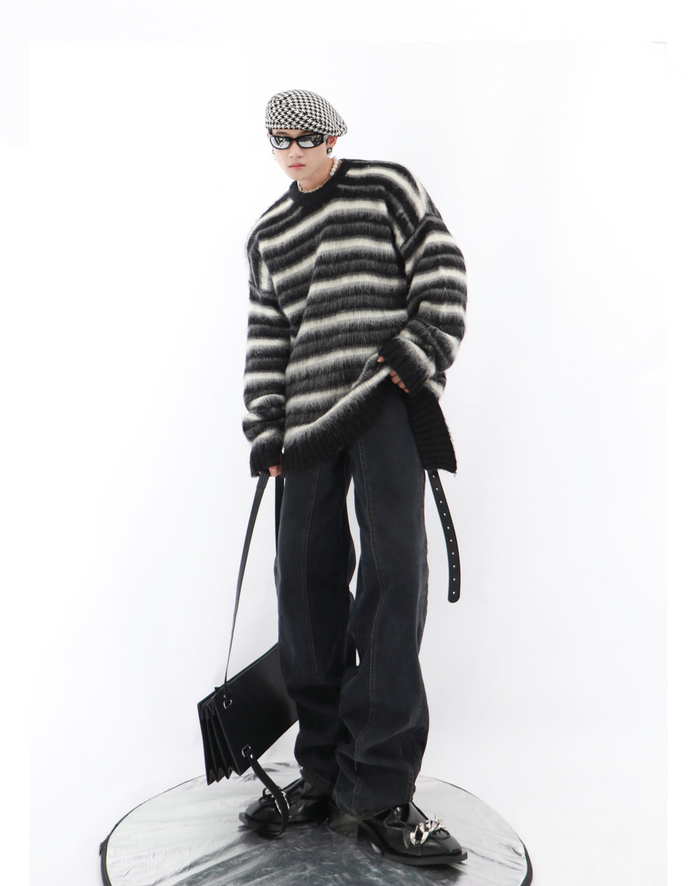 Black and White Striped Crew Neck Sweater ArtsKoreanMan