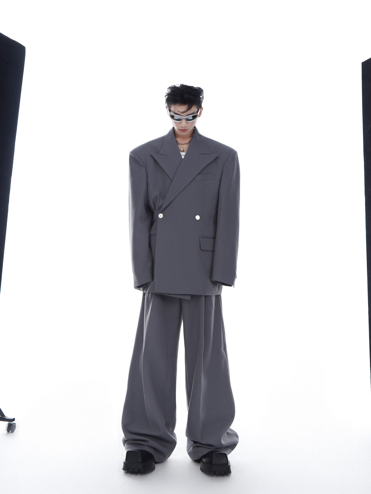 【23s Feb.】Loose-fitting Twill Trousers