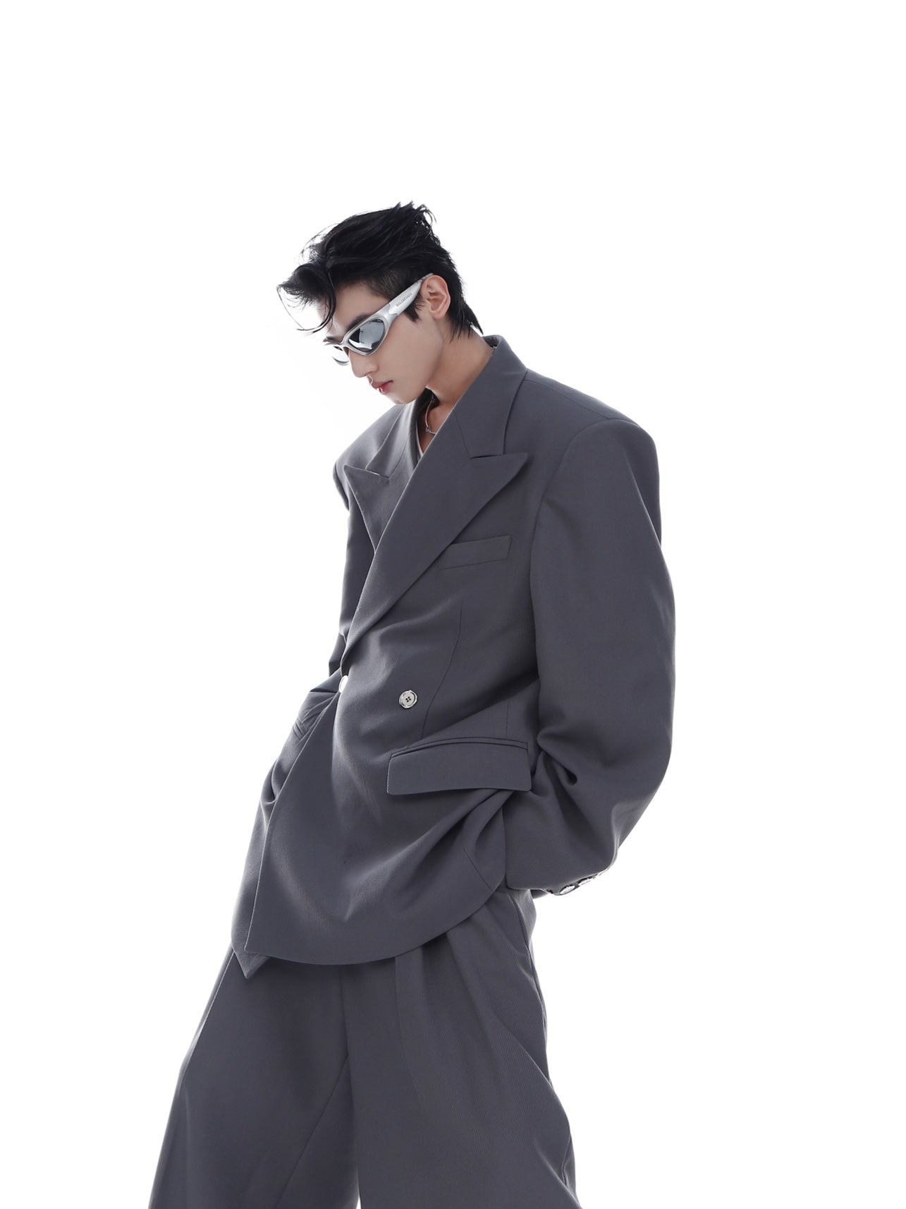 【23s Feb.】High Shoulder Twill Button Design Top Suit