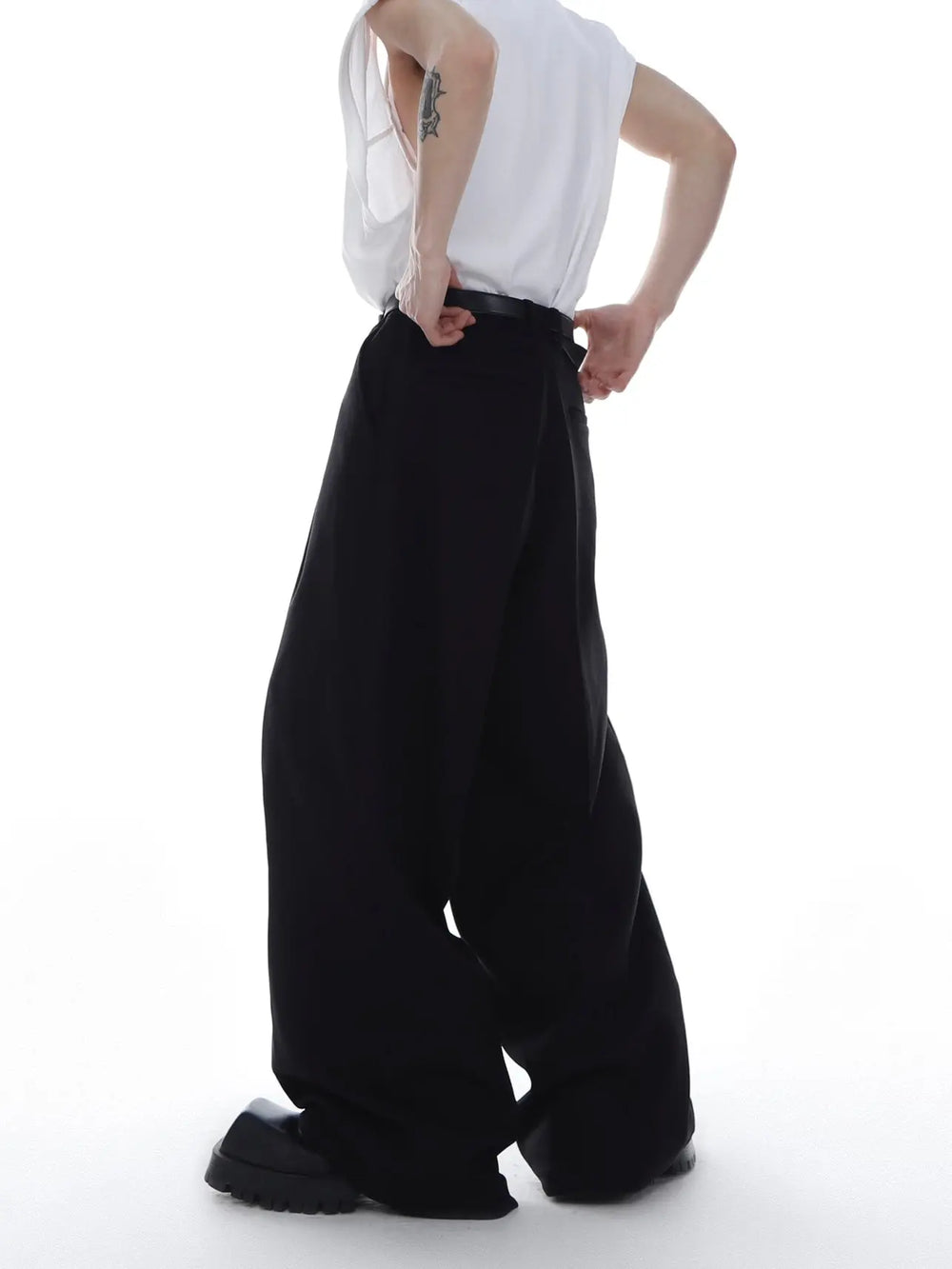 【23s Feb.】Loose-fitting Twill Trousers ArtsKoreanMan