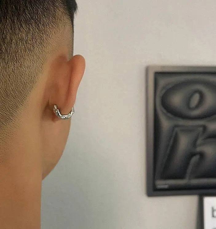 C-Shaped Earrings Clip ArtsKoreanMan