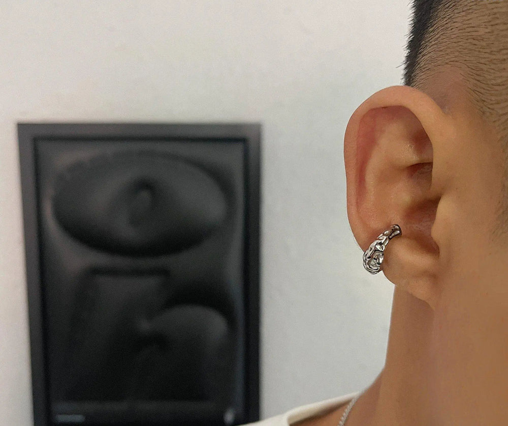 C-Shaped Earrings Clip ArtsKoreanMan