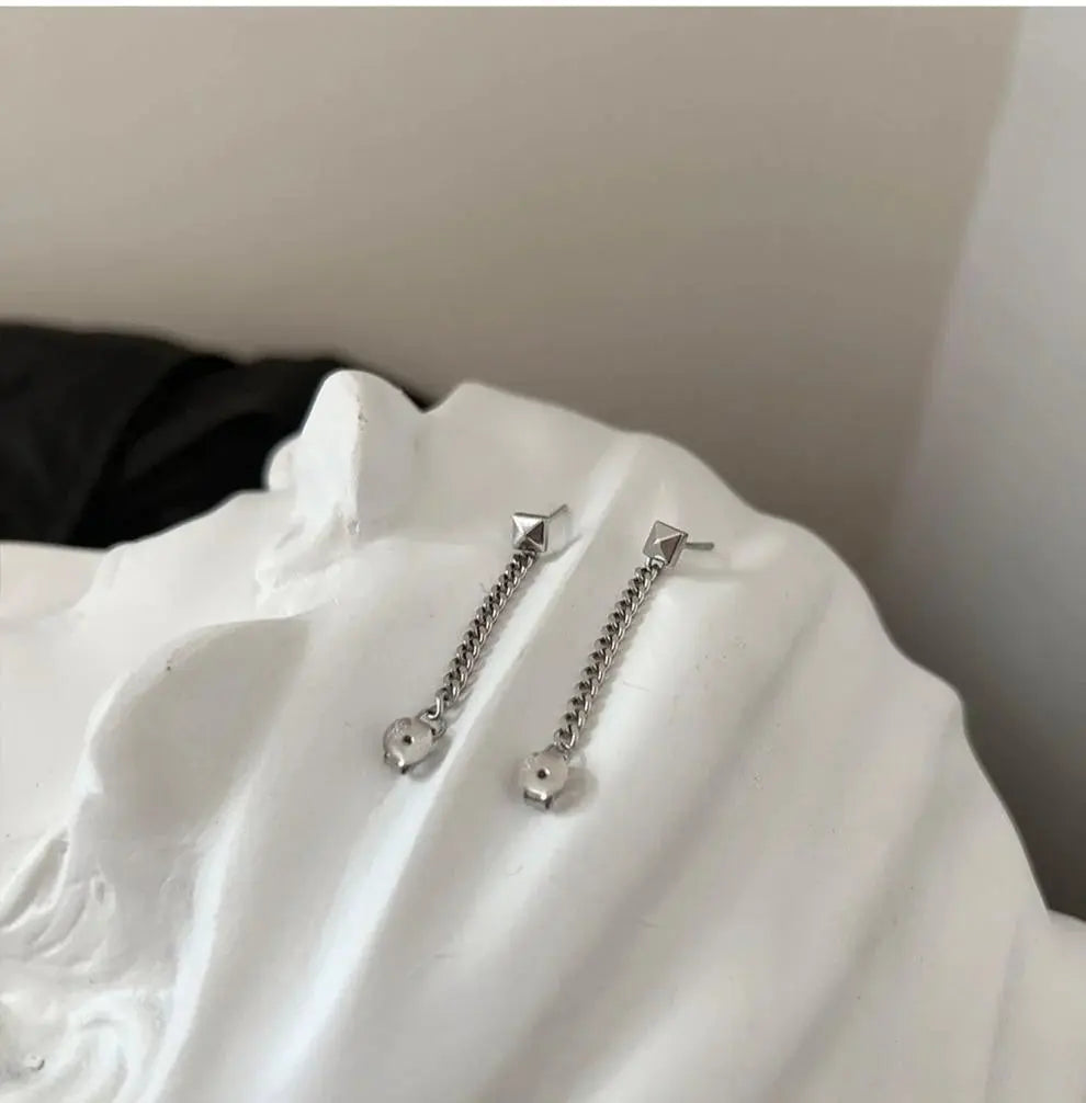 Chain Earrings ArtsKoreanMan