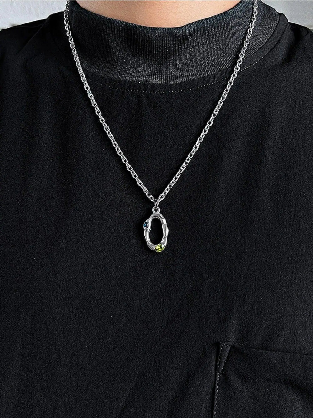 Oval Metal Pendant Necklace ArtsKoreanMan