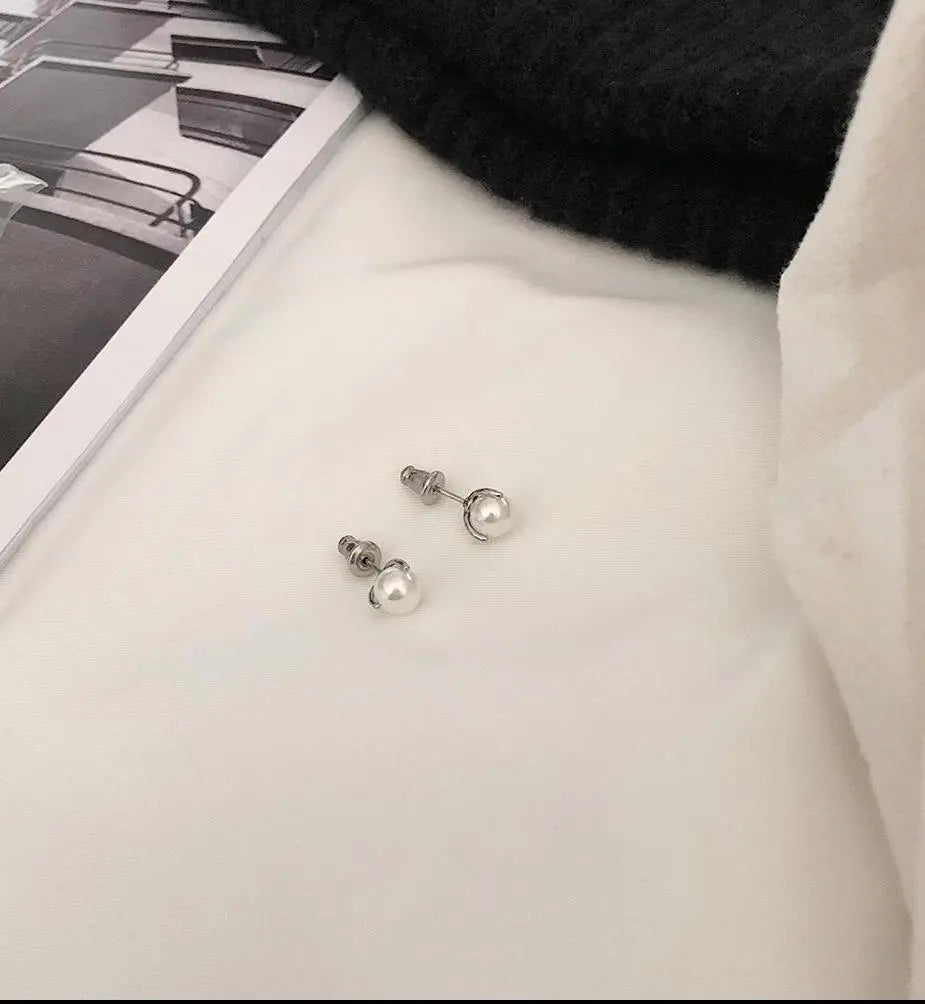 Pearl Earrings ArtsKoreanMan