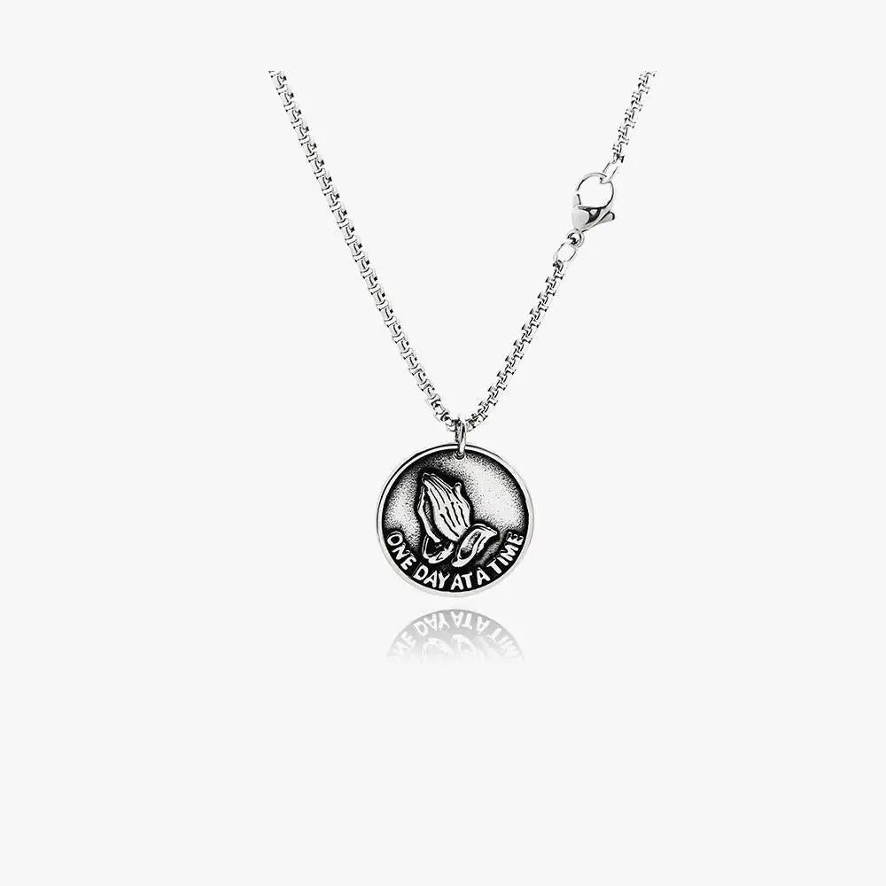 Round Pendant Necklace ArtsKoreanMan