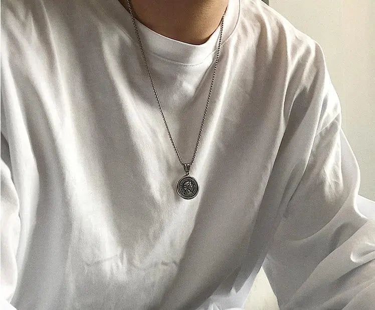 Round Pendant Necklace ArtsKoreanMan