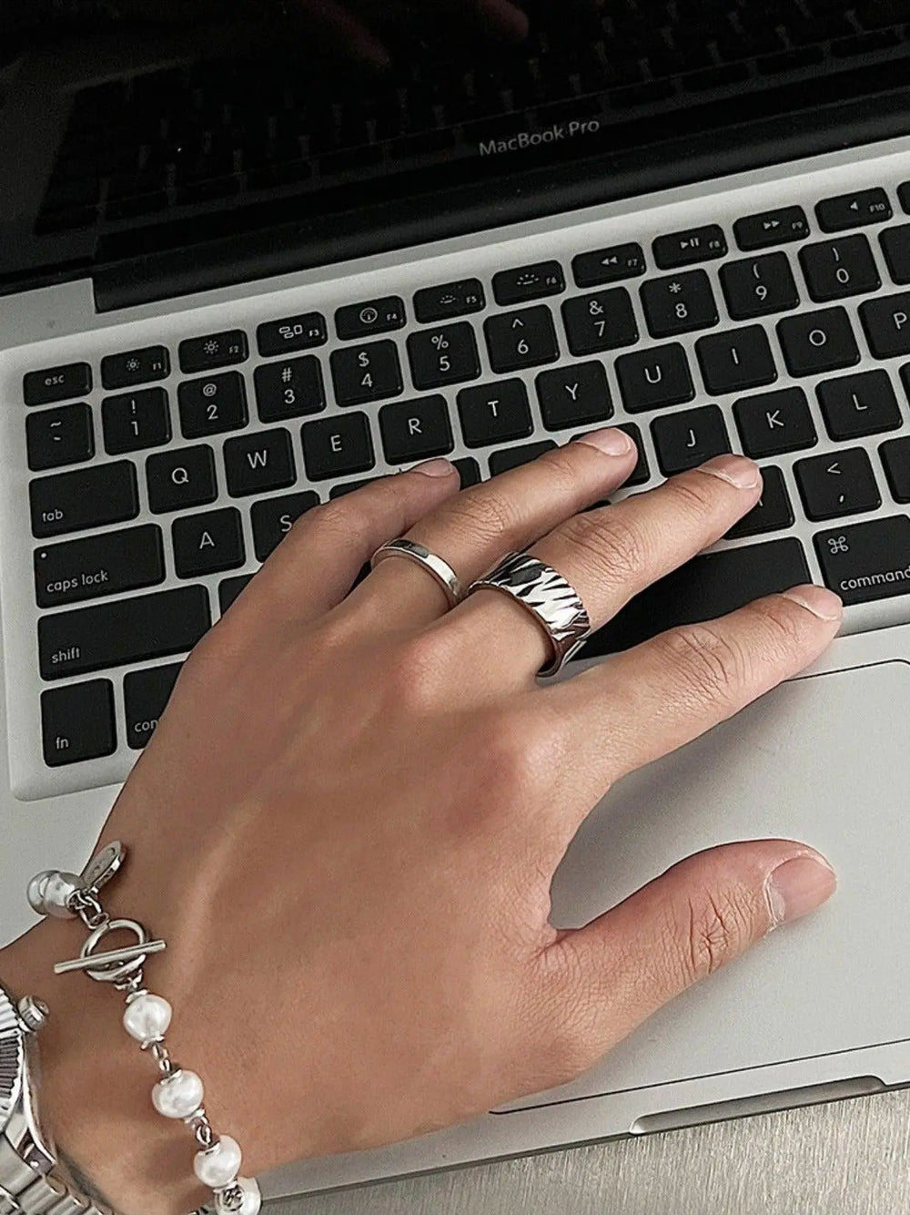 Vertical Stripe Ring ArtsKoreanMan