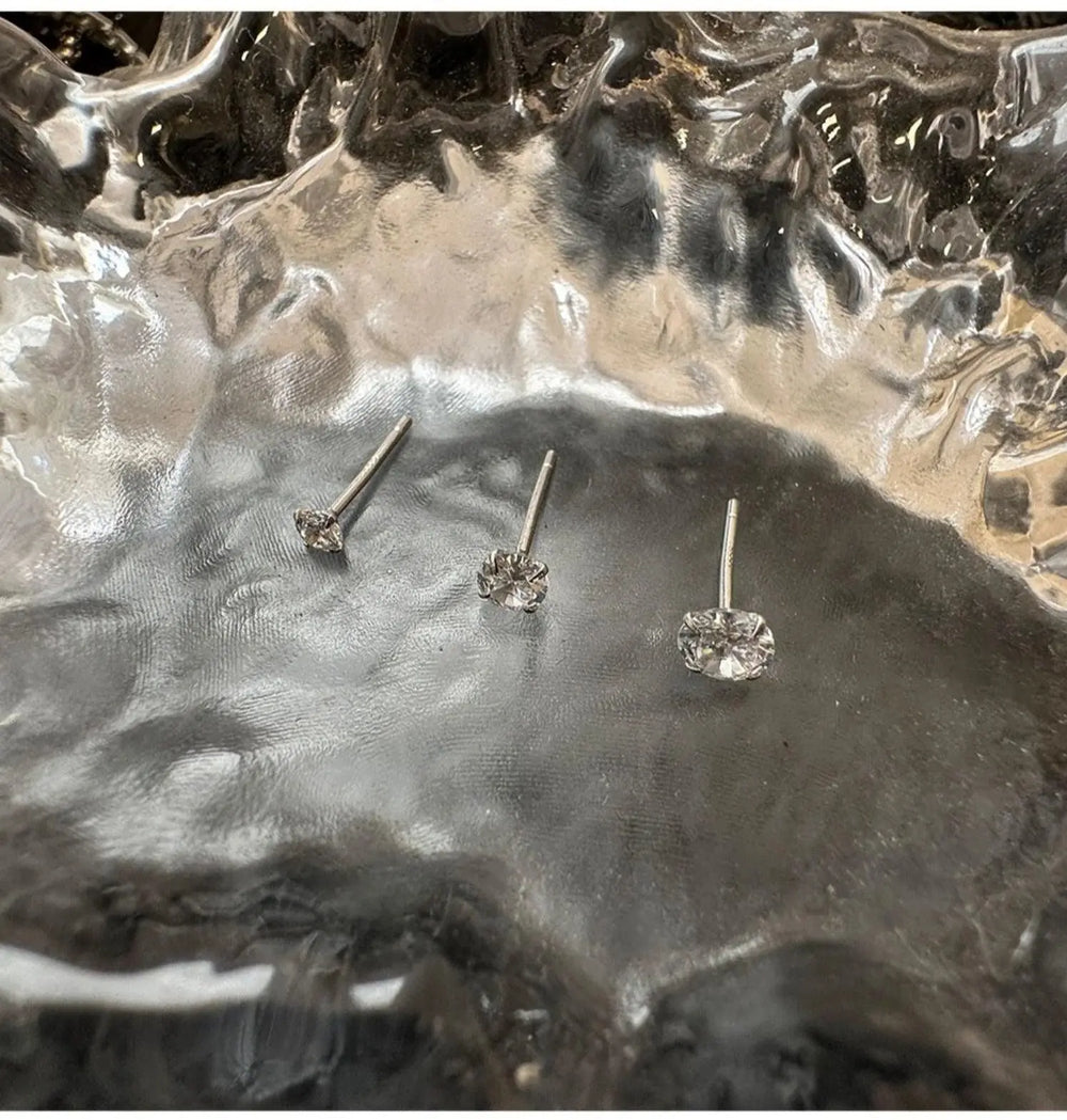 White Zircon Stud Earrings ArtsKoreanMan