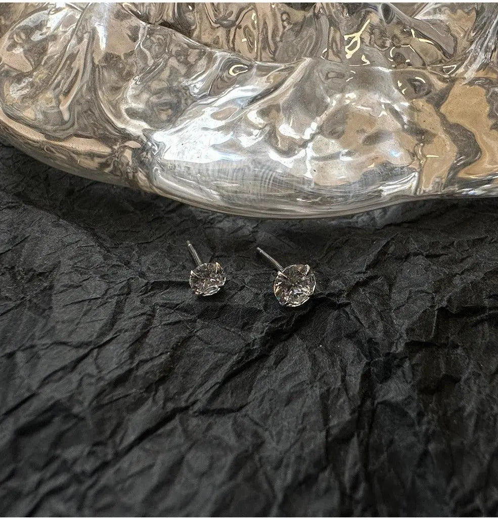 White Zircon Stud Earrings ArtsKoreanMan