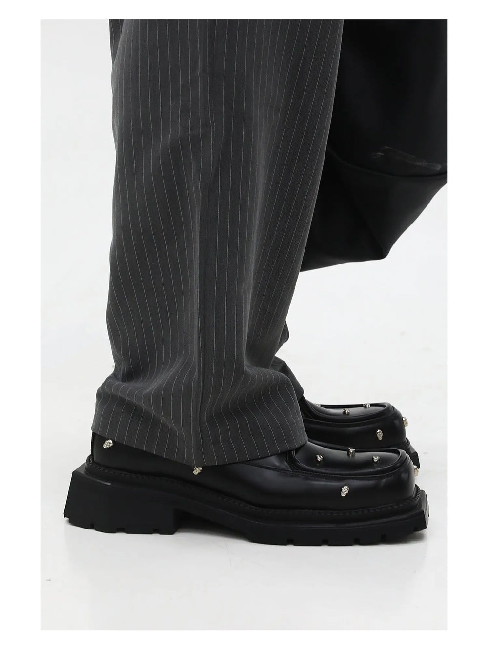 Skull Embellished Leather Shoes ArtsKoreanMan